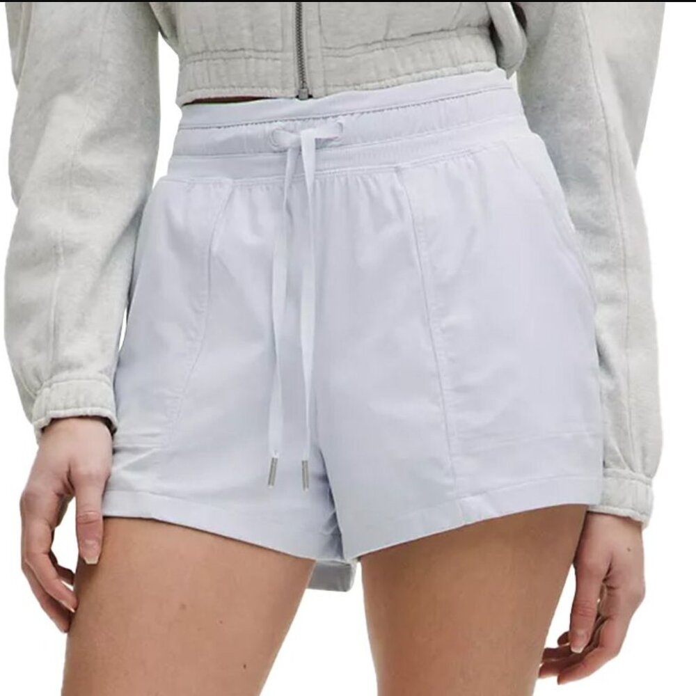 Dance Studio High-Rise Short 3.5"